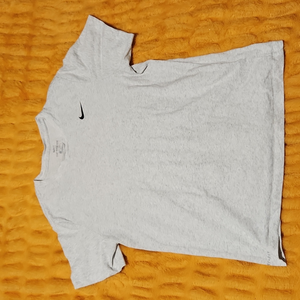 Nike T-Shirt Large